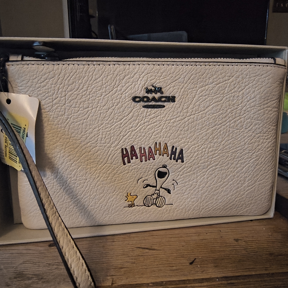 Coach x Peanuts White Leather Wristlet - Ha Ha Ha Graphic